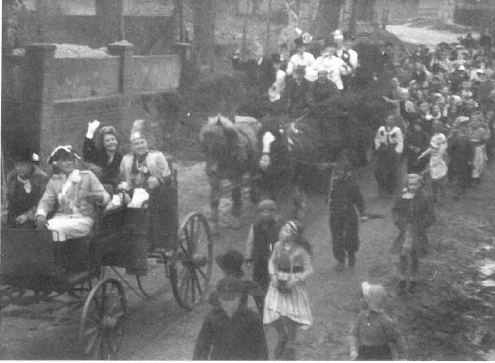 August I. und Irmgard I. im Zug