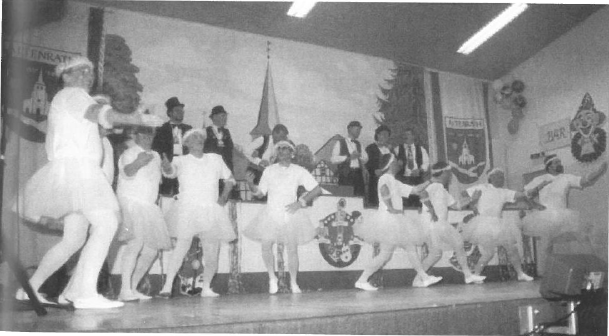 erste Ballettprobe des ersten Altenrather Männerballetts 1996